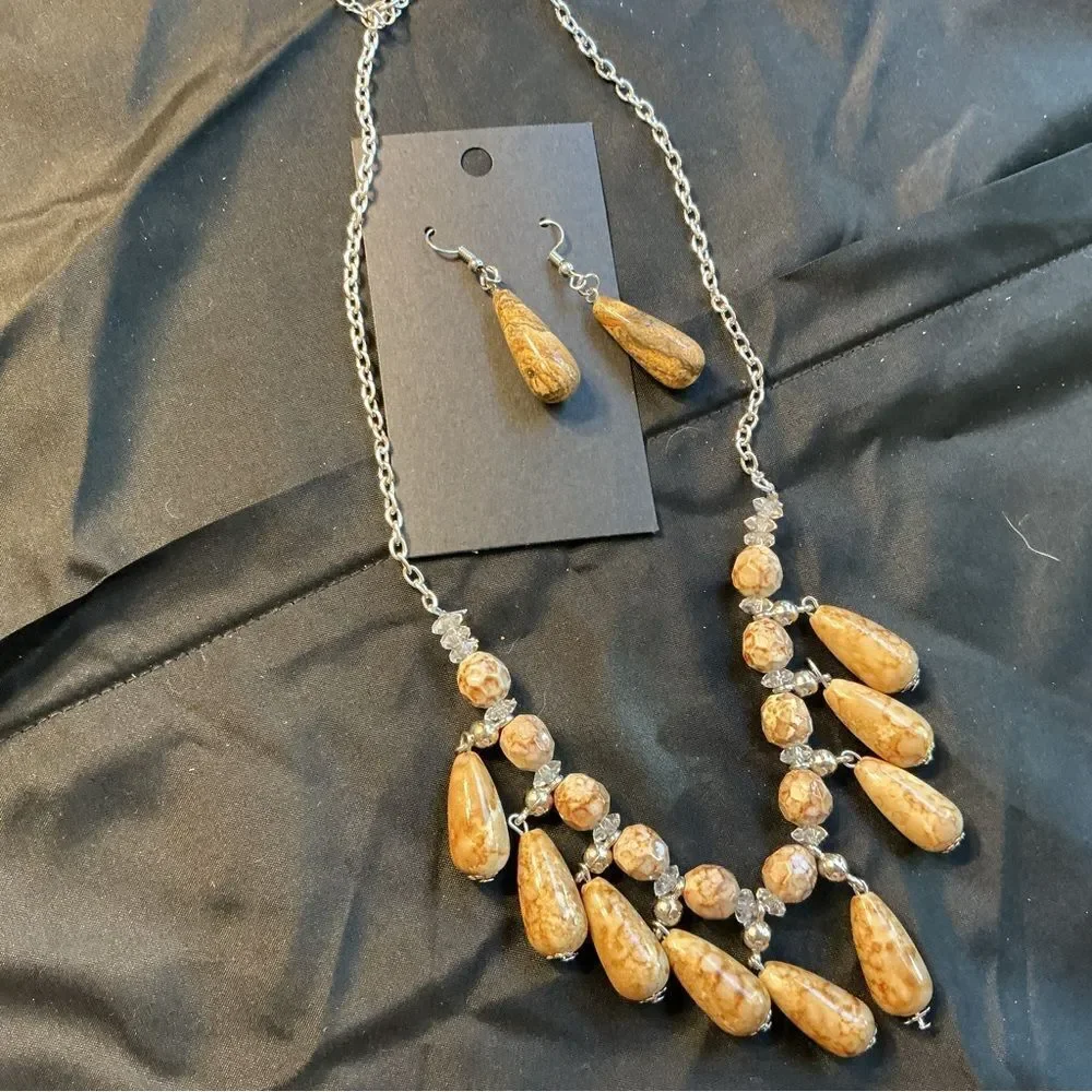 Elegant Brown and Beige Marbled Beaded Necklace and Earring Set